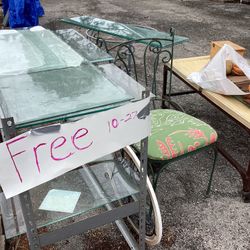 Curd alert FREE 18th Av.S &Edge Drive  10-27