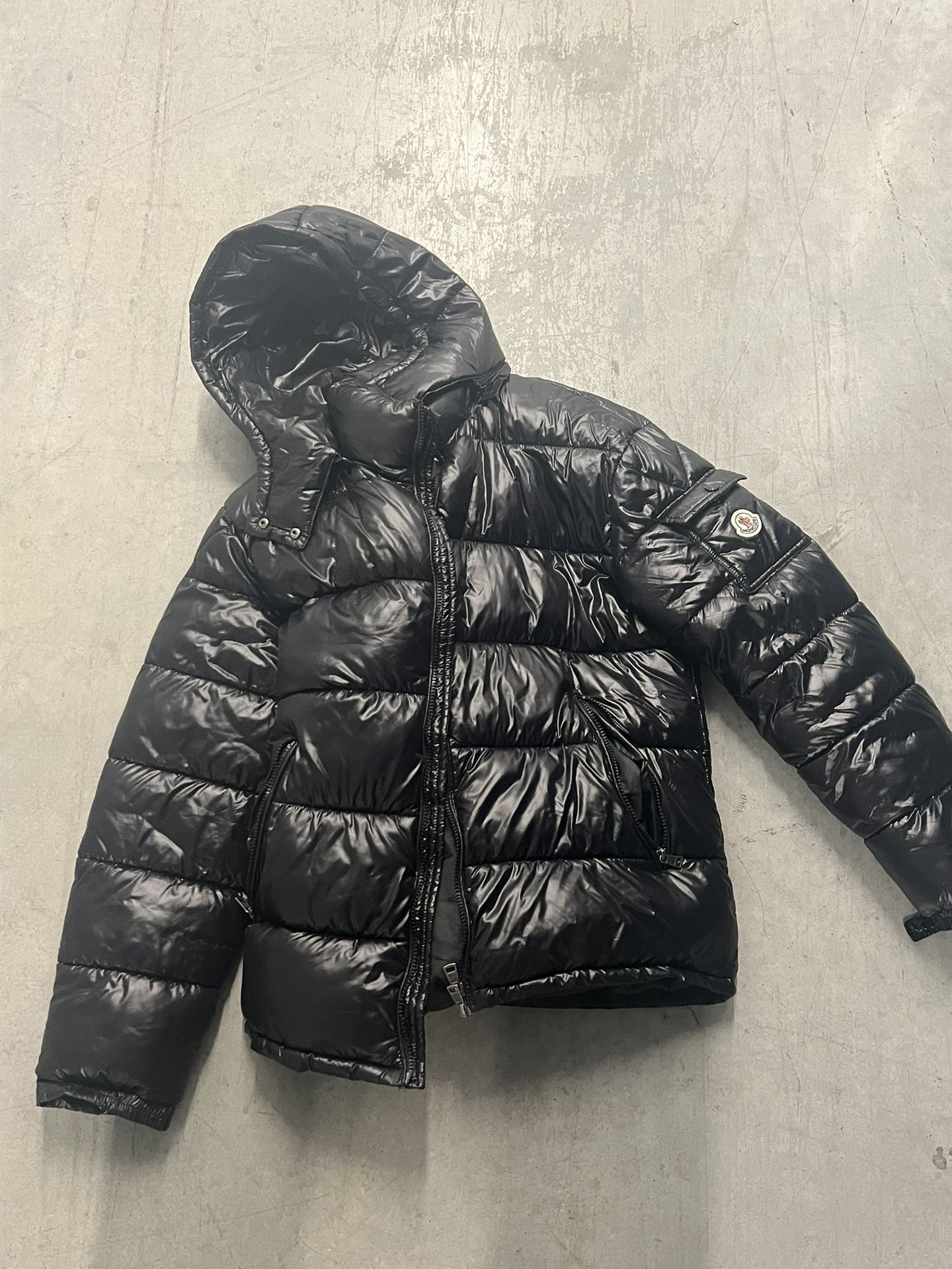 Moncler Puffer Jacket XXL