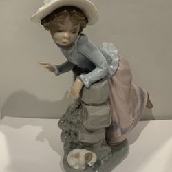 Nao By Lladro Figurine 