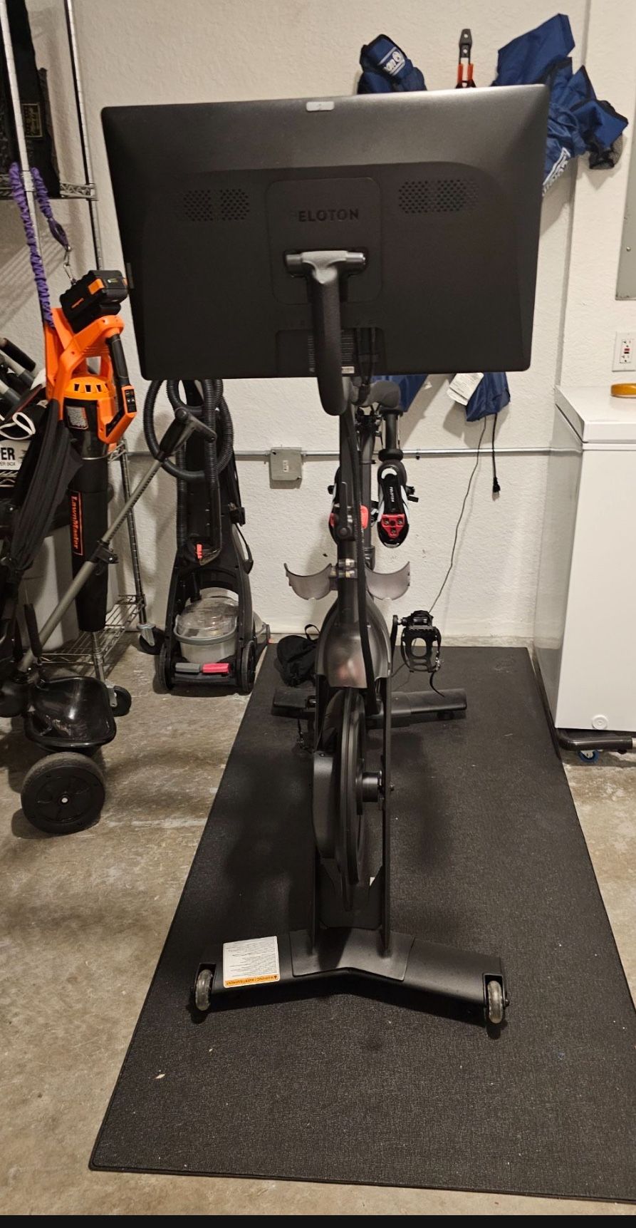 Pelotón Indoor Exercise Bike, Original Bike , Bicicleta Estática Con Pantalla Interactiva Y Zapatos