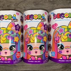 3 Decora Girlz 5" Collectible Dolls, 8 Surprises box, Fun Fashions 44 Surprises