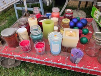 Lot of 33 Candle  Yankee, Country Candle, Kringle & More