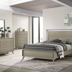 4 PC BEDROOM SET NEW IN BOX (MATTRESS AND CHEST SOLD SEPARATELY)