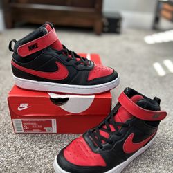 Nike GS Shoes Size 3