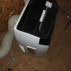 Portable AC/ Dehumidifier 