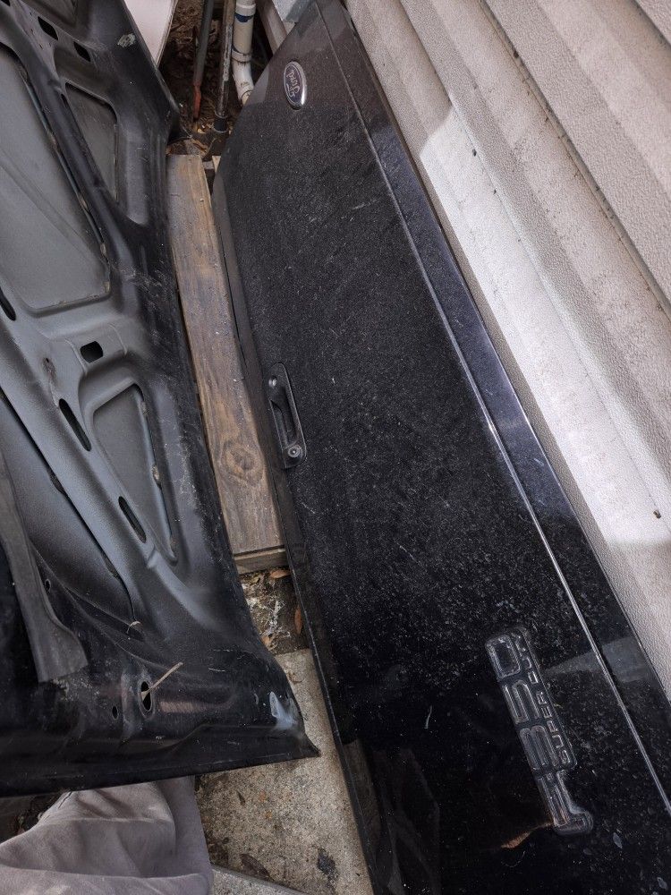 Ford F350 Tail Gate And Hood
