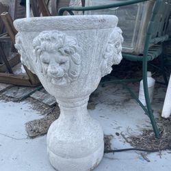 Lion Head Water Fountain  Home Decor 