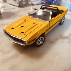 Ertl American Muscle 1969 Shelby Gt500 Yellow CONV 1 18