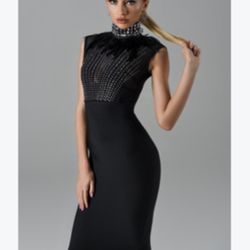 ✨ NEW w/ Tags – Black Diamond High-Neck Midi Dress (Small) ✨