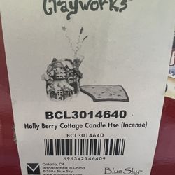 Clayworks Ceramic Cottages - Assorted Christmas (5) 