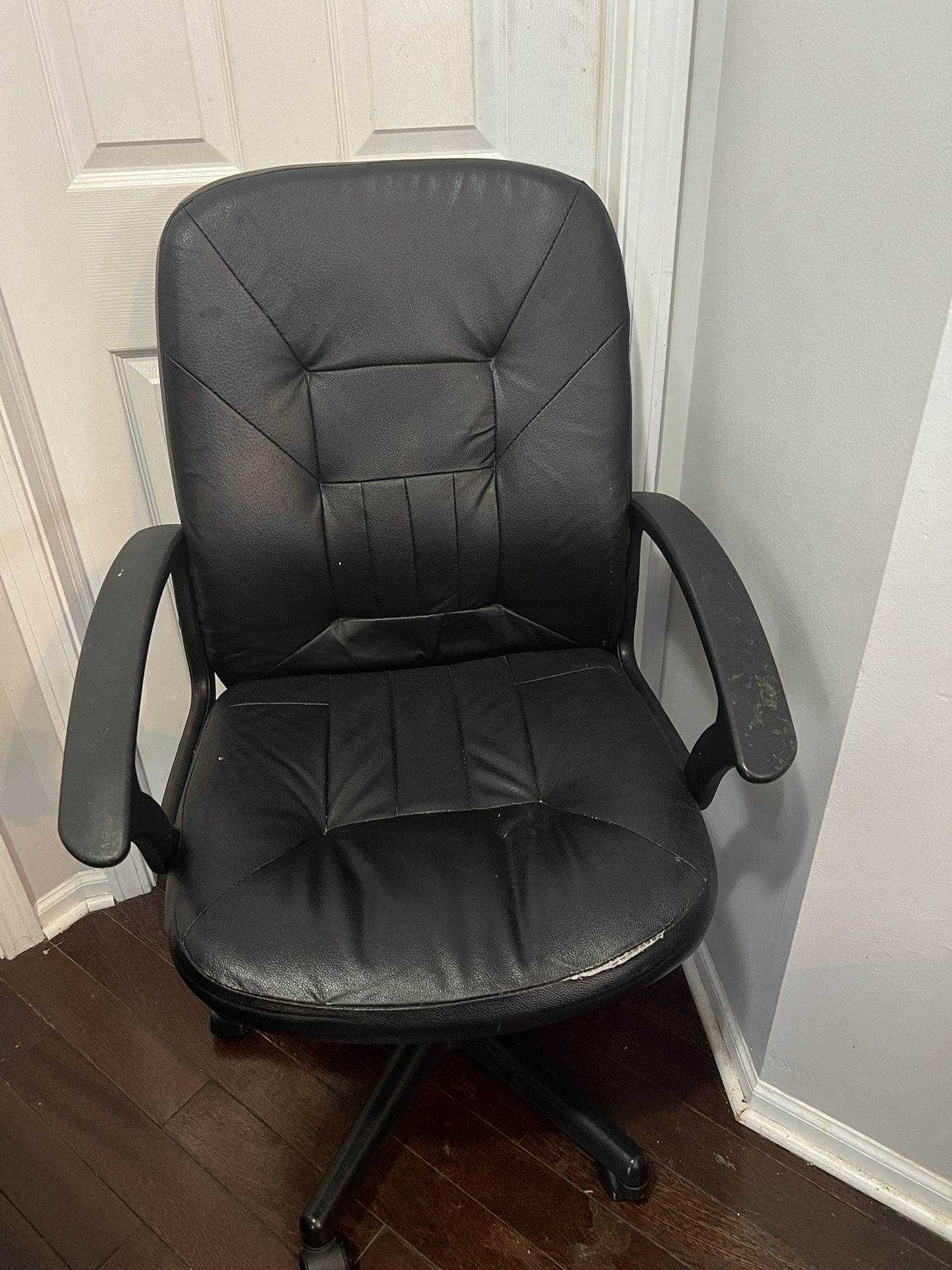 Office Chair for Sale in Crystal Lake IL OfferUp