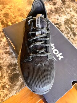 Steel toe safety shoes