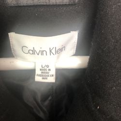 Calvin Klein coat (large) Thalía suit x-L) and the other black suit from Shein x-L offer me a price and I'll let you know all new never used