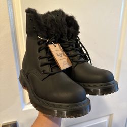 1460 Dr.Marten Faux fur boots