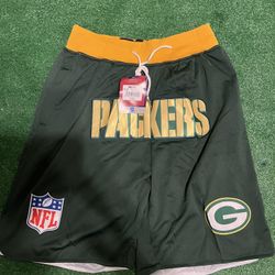 GreenBay Packers Green Shorts 