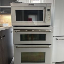 White Kitchen Aid Microwave & White Electric Stove