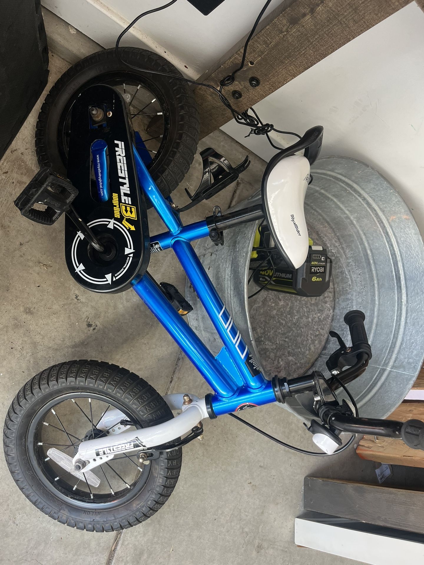Blue 12 Inch Kids Bike (RoyalBaby)
