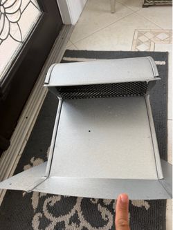 Roof gooseneck vent
