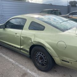 2005 Ford Mustang