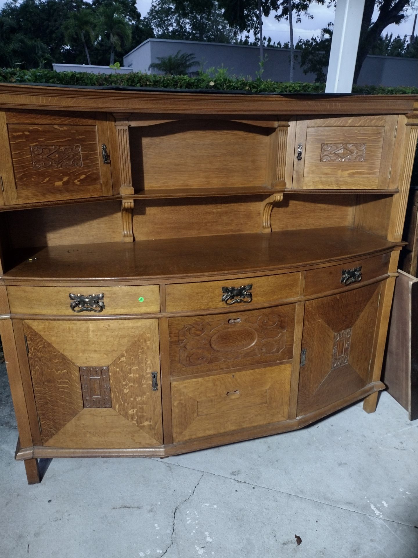 Oak Wood Art Nouveau buffet/sideboard