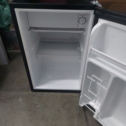 Bar Fridge Black Used for Sale in Norwalk CA OfferUp