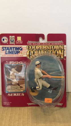Hank Greenberg figurine and card