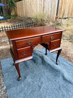 Vintage Queen Anne Style Mahogany Writing Desk Vanity