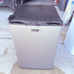 Emerson Mini Refrigerator/Freezer