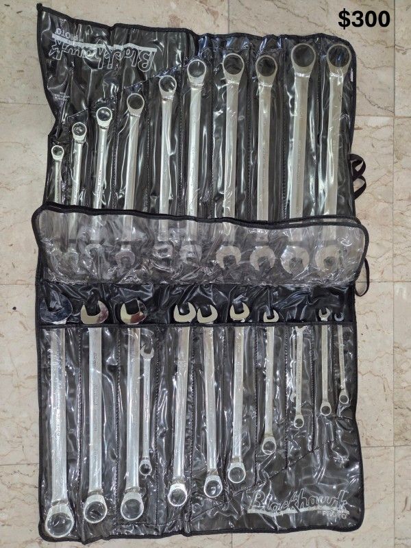 Blackhawk by Proto – 20-Piece SAE Combination Wrench Set (Full Roll-Up Pouch)