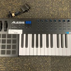 ALESIS V125 Advanced 25-Key USB/MIDI Keyboard Controller