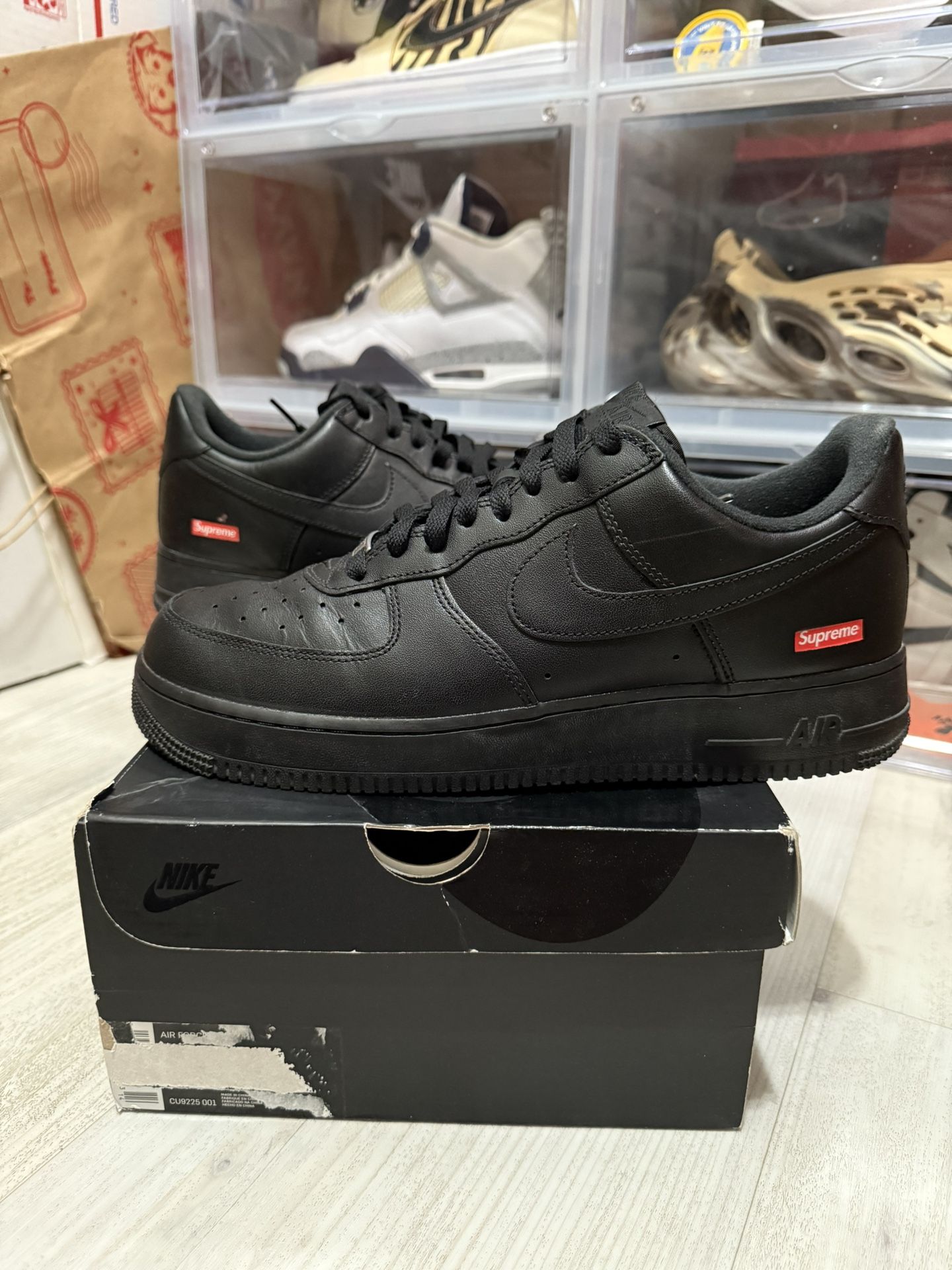 Supreme Nike Air Force 1 Low Black Box Logo