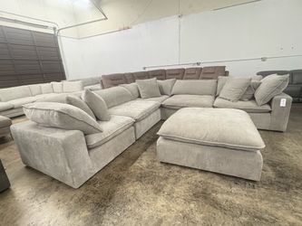Sectional Sofa - Delivery/Financing Available