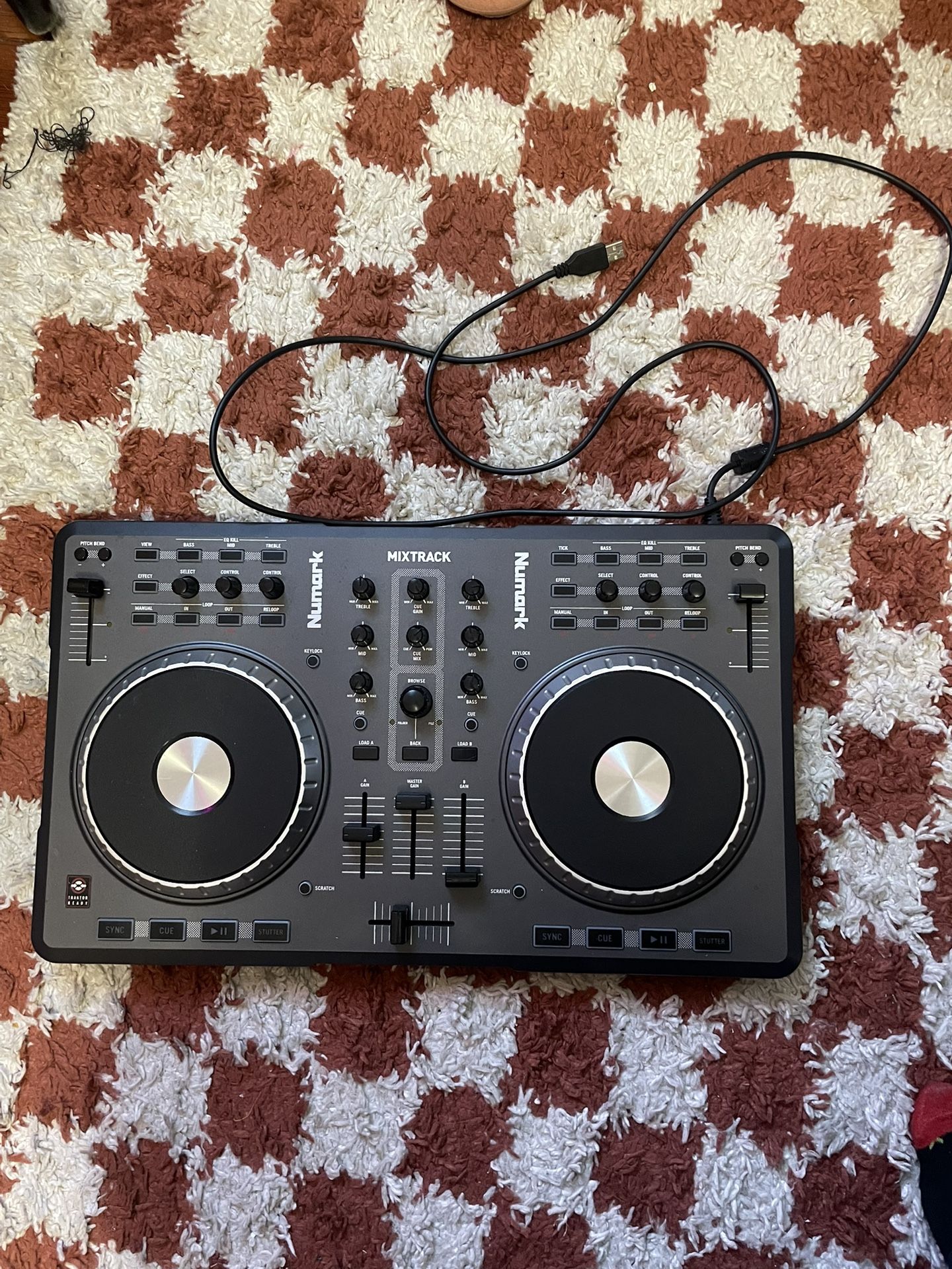 Numark Mixtrack DJ Controller