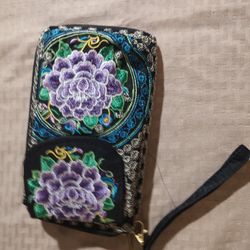 Black Wallet/Cellphone Purse