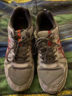 Mens ASICS 10.5 Tennis Shoes