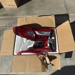 Honda Accord 10th Gen 2018-2022 Tail Lights And Reflectors