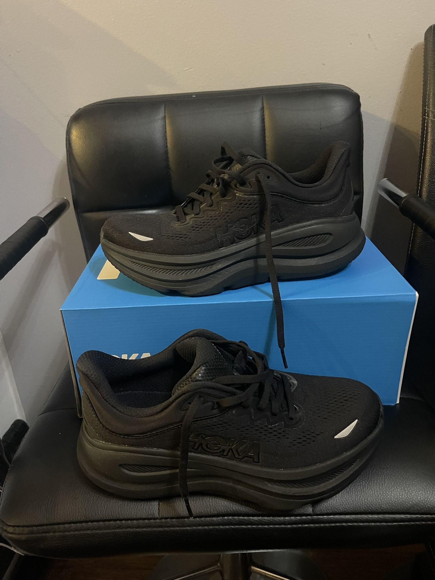 Bondi 9 / Size 8B Women’s $100