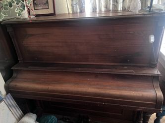 1934 upright piano