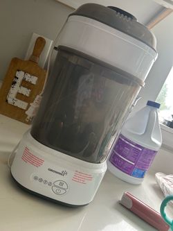 Baby Bottle Sterilizer and Dryer