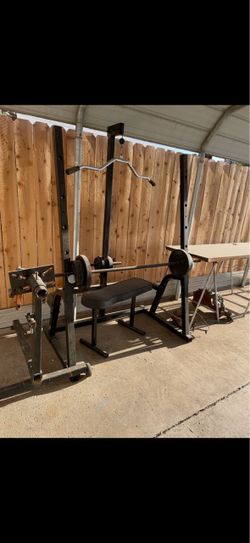Weight Bench with Squat Rack and Lat Pulldown