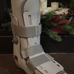 Walking Boot 