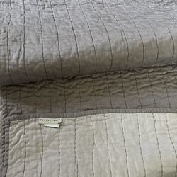 Pottery Barn Silk Channel Two Toned Reversible Beige/Taupe Queen Quilted Coverlet. 