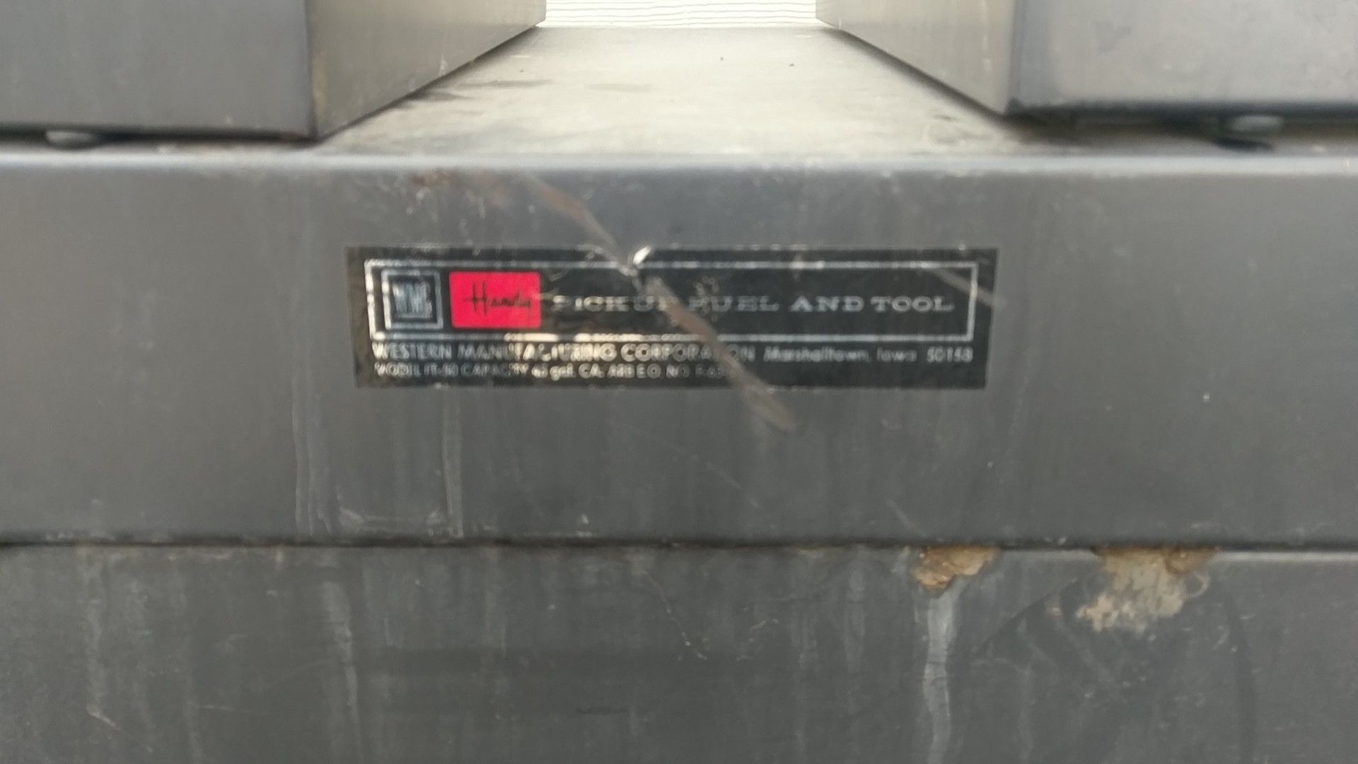 WMC Handy pickup fuel and tool for Sale in Kelso, WA OfferUp