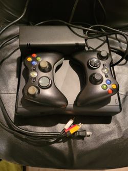 XBOX 360 Slim
