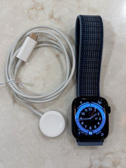 Apple Watch Series 9 45mm GPS Midnight Aluminum Good Condition