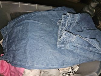 Women's clothes lot size Large