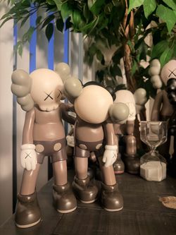 Kaws figures