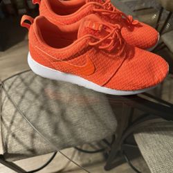 Nike Women’s 8.5
