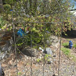 5ft Metal Trellis