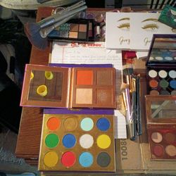 Women's Make Up Super Bundle 